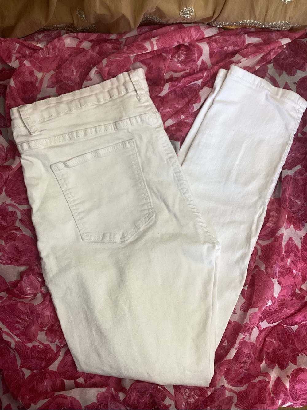 Skinny Jeans in White - Clean Everyday Style 38/16-18
